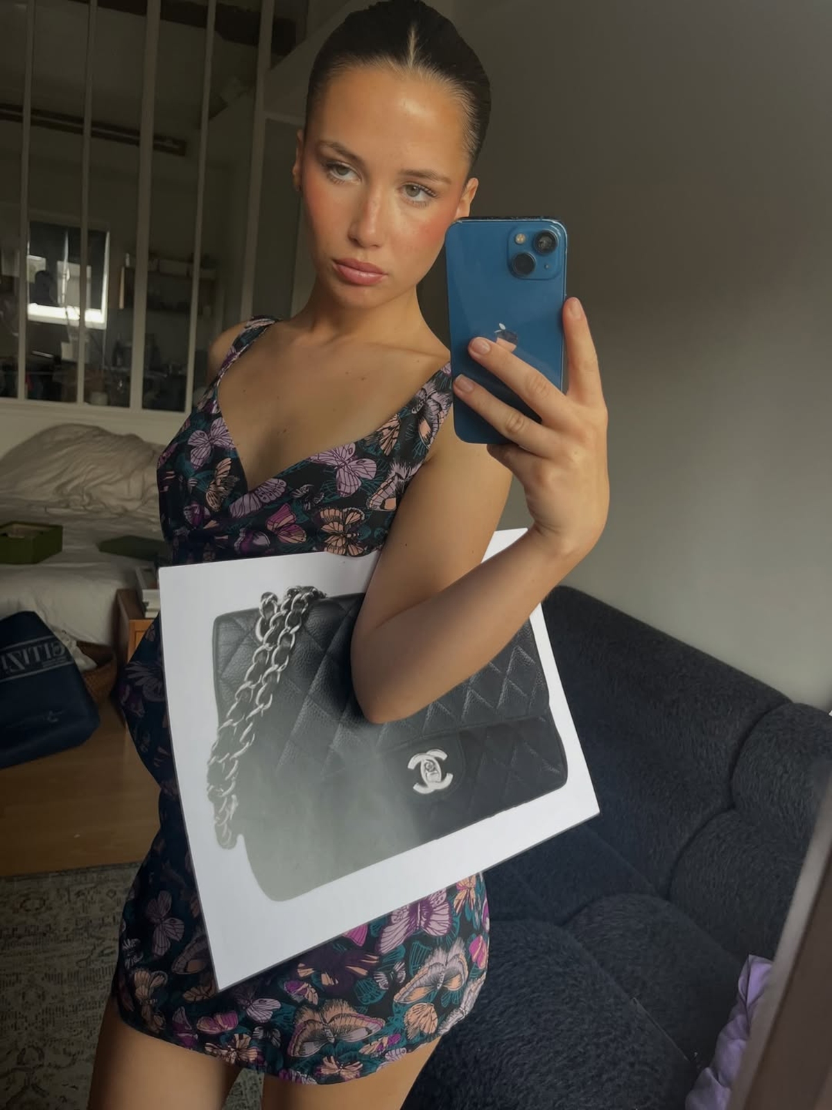 Assia Rojas bolsas impressas - Metrópoles 