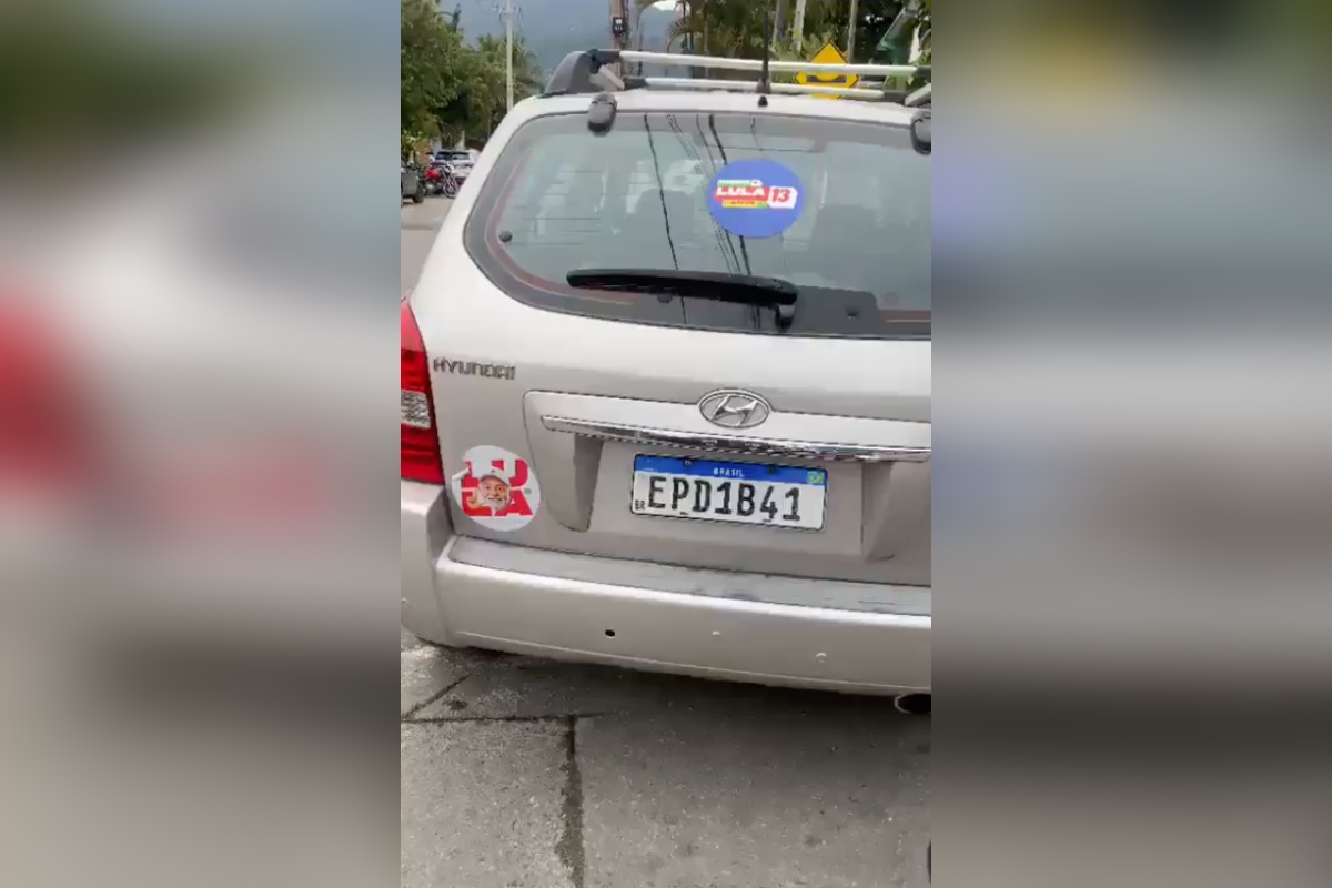 Homem em carro adesivado de Lula atropela duas crianças em ato bolsonarista