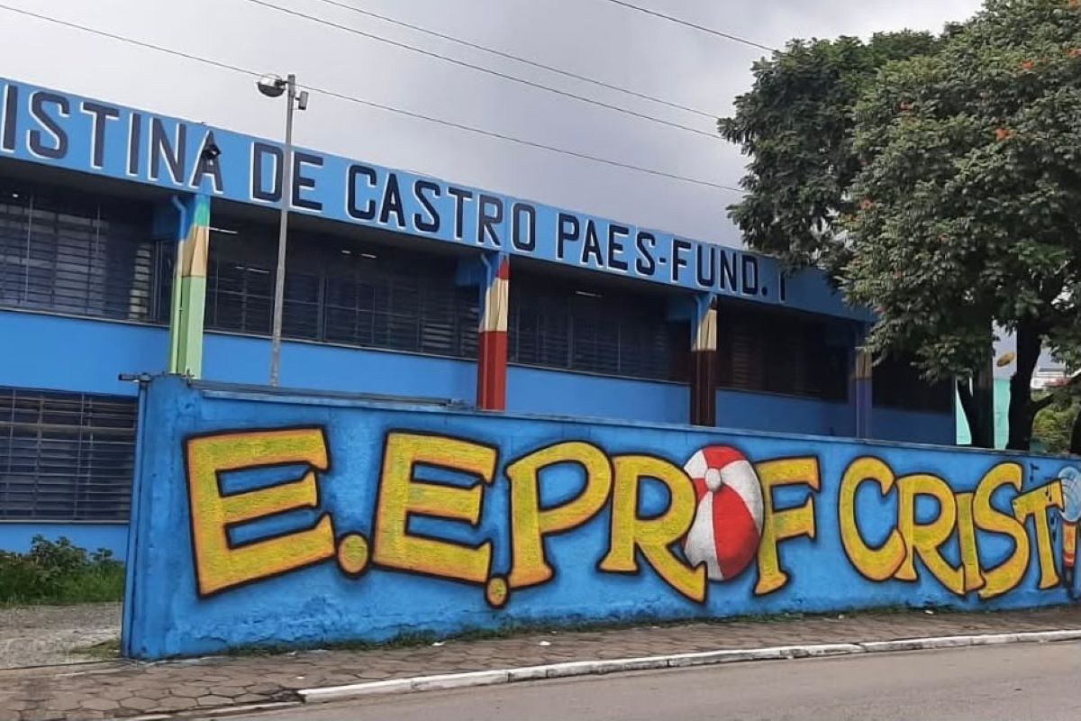 Crianças passam mal após comer bolo levado por aluno em escola de SP