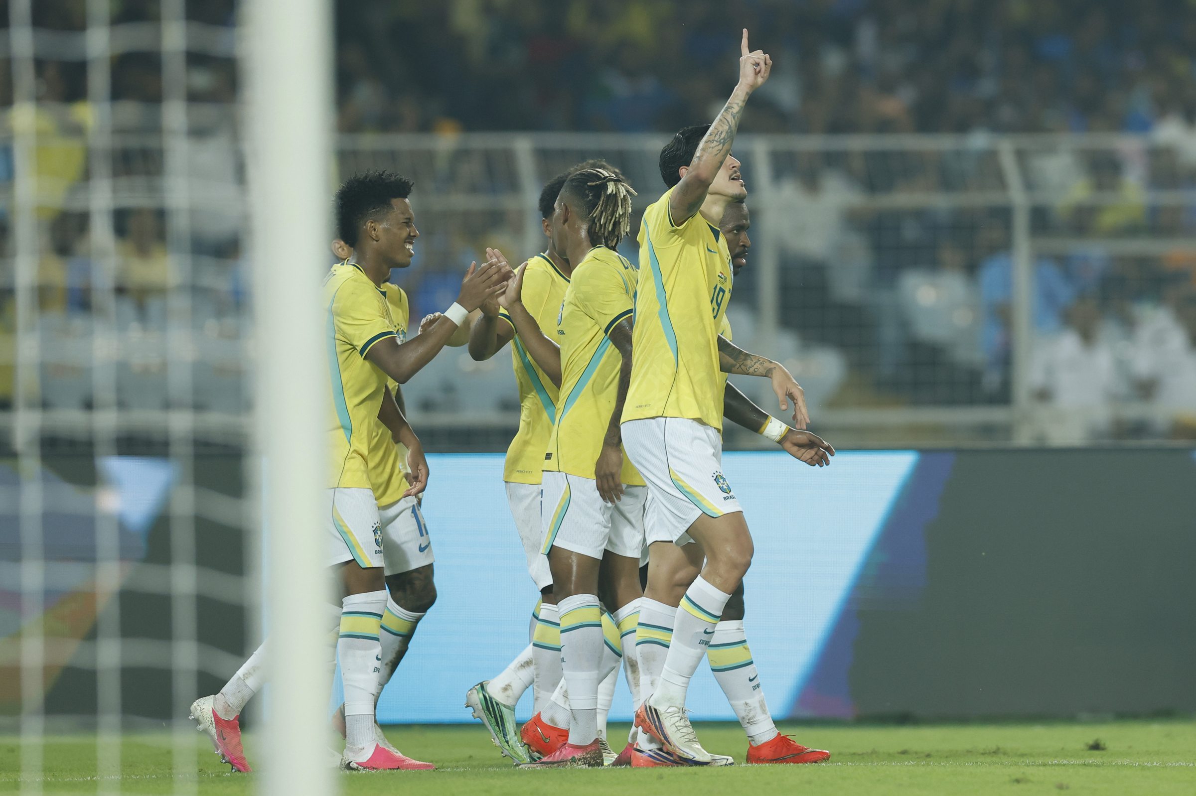 Brasil encerra Data Fifa com duas vitórias e um empate; veja próximos jogos