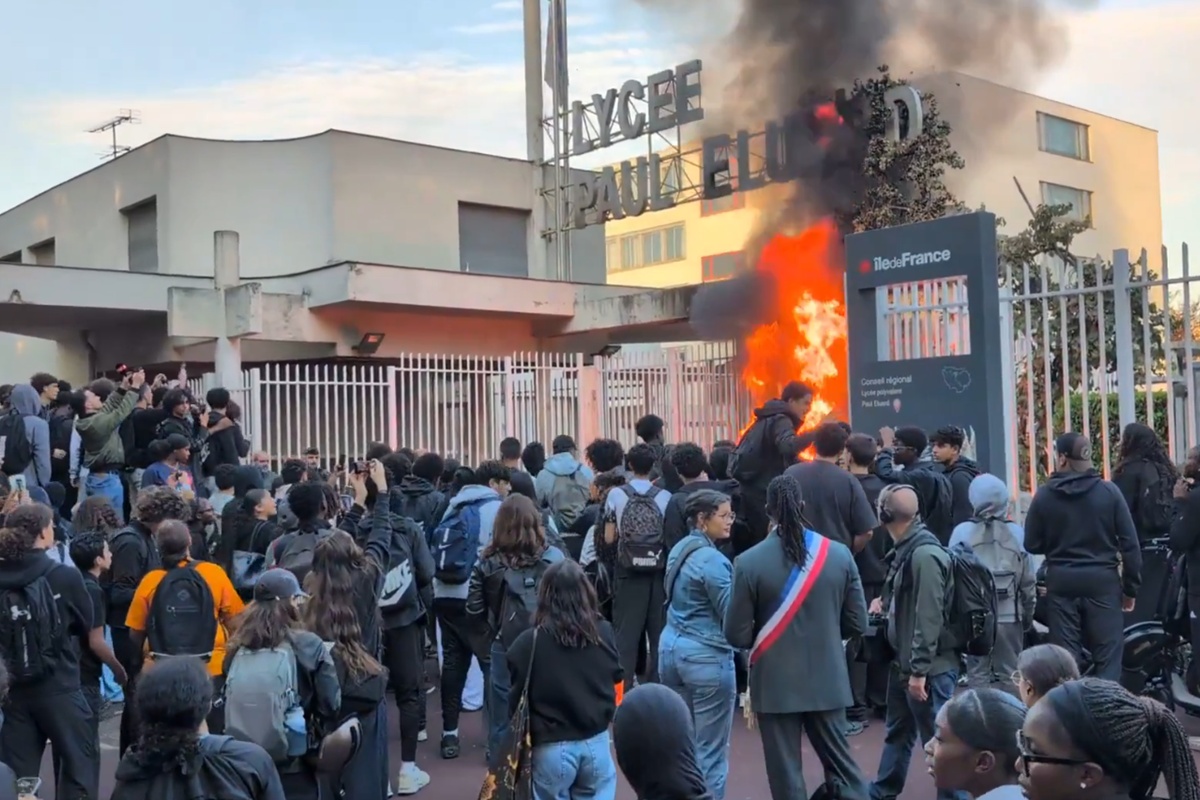 Protestos estudantis na França deixam 40 diretores feridos