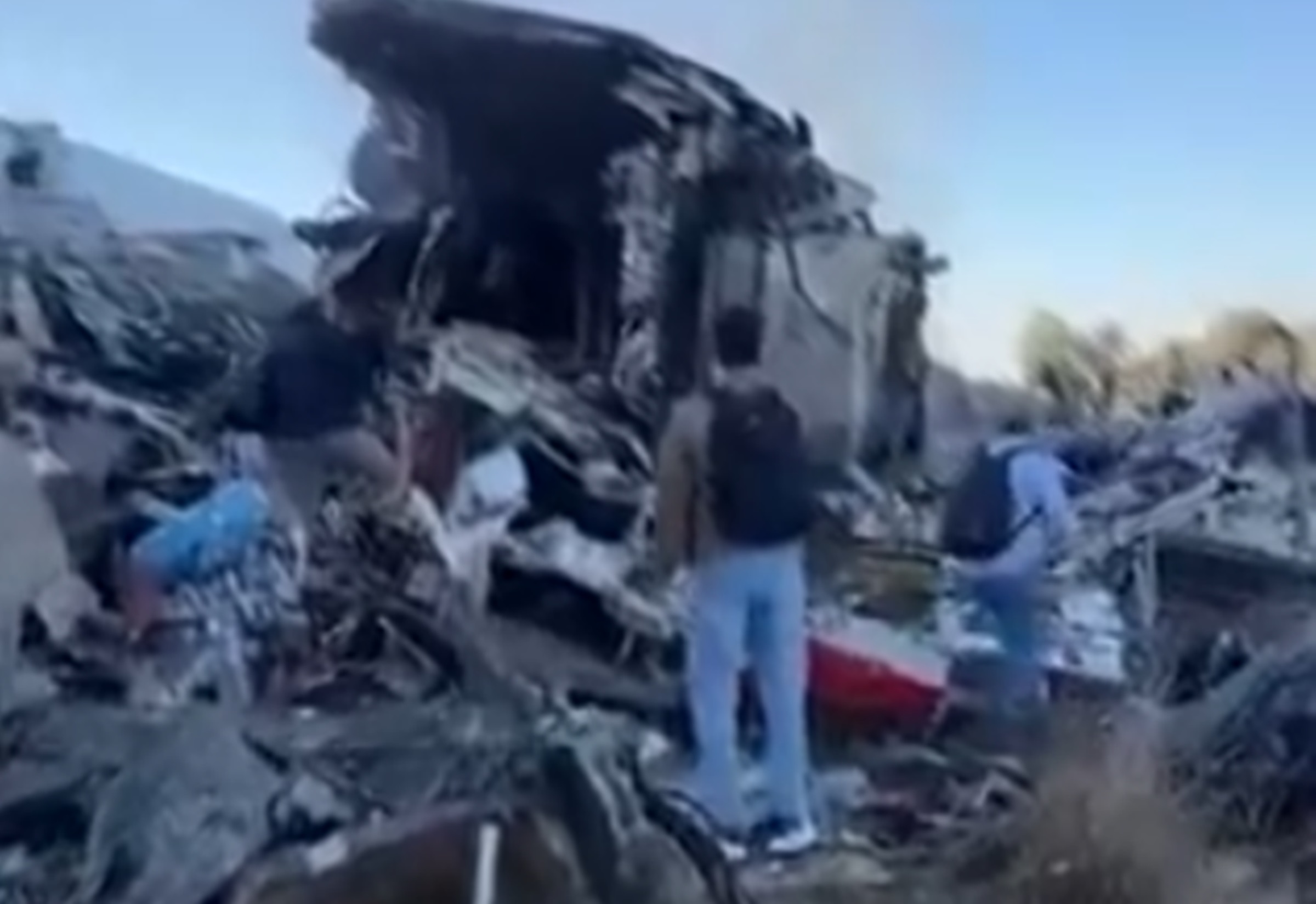 Trens que colidiram viajavam pela linha de alta velocidade Madrid-Sevilha