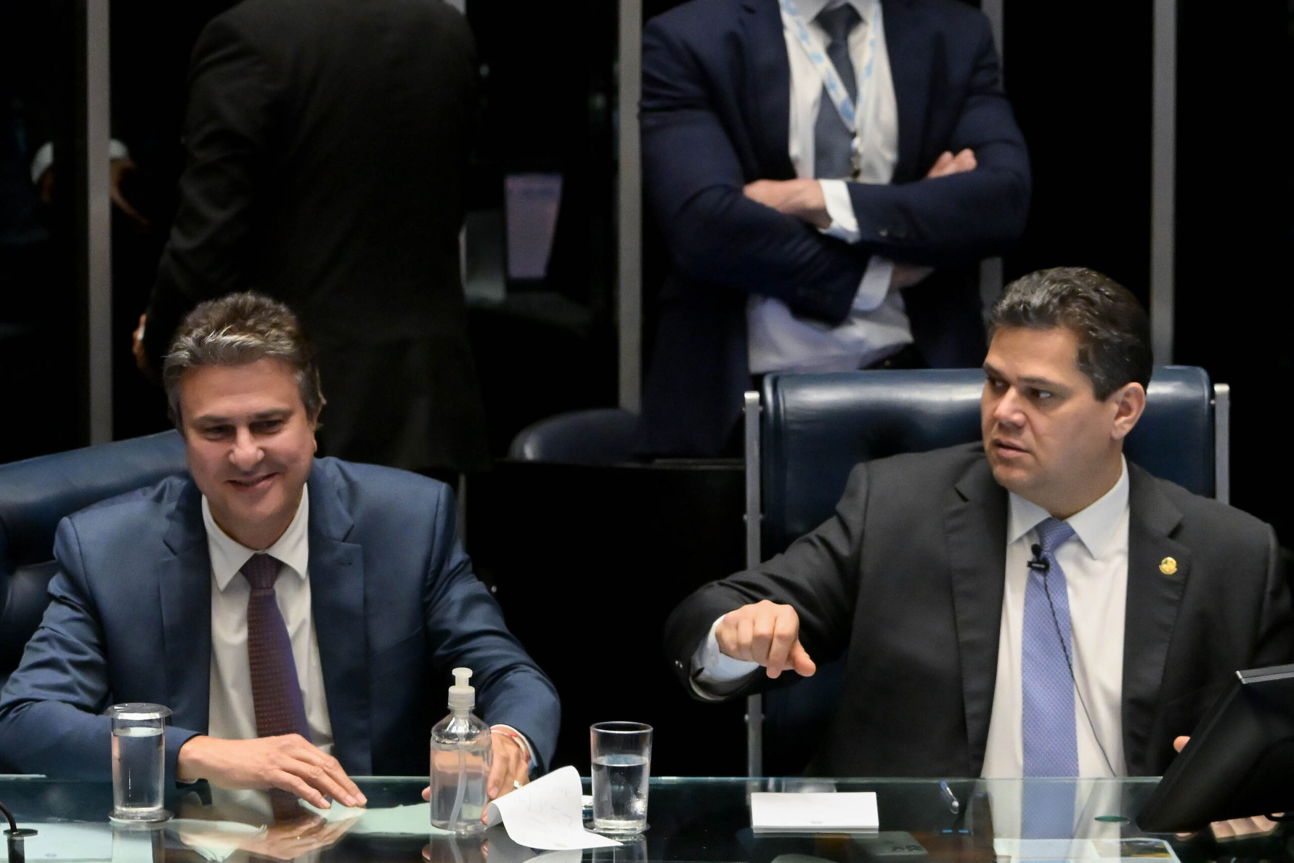 Sem definição sobre maioridade, governo avalia votar PEC na próxima semana