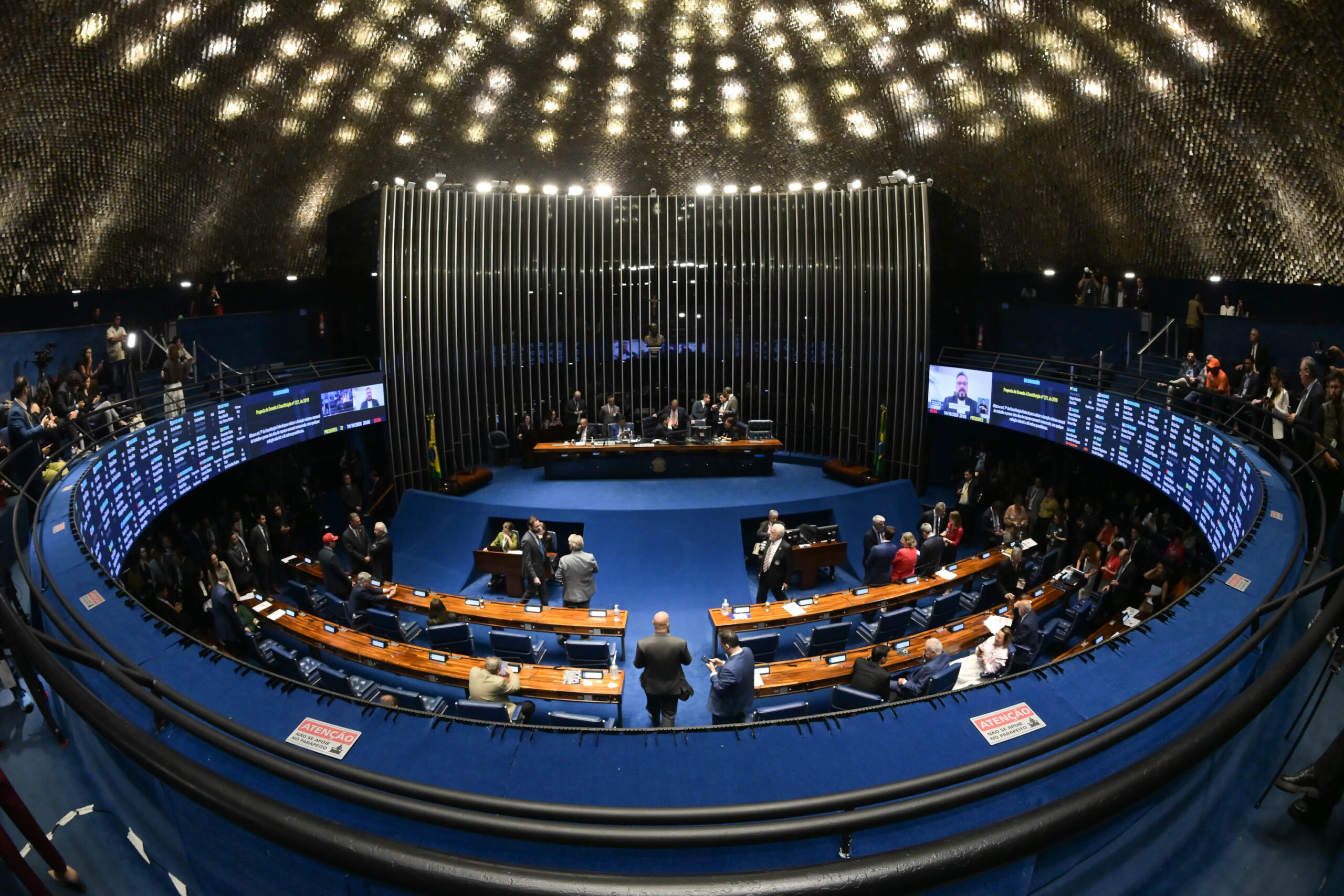 PEC da Segurança: oposição propõe diminuir maioridade penal para 14 anos