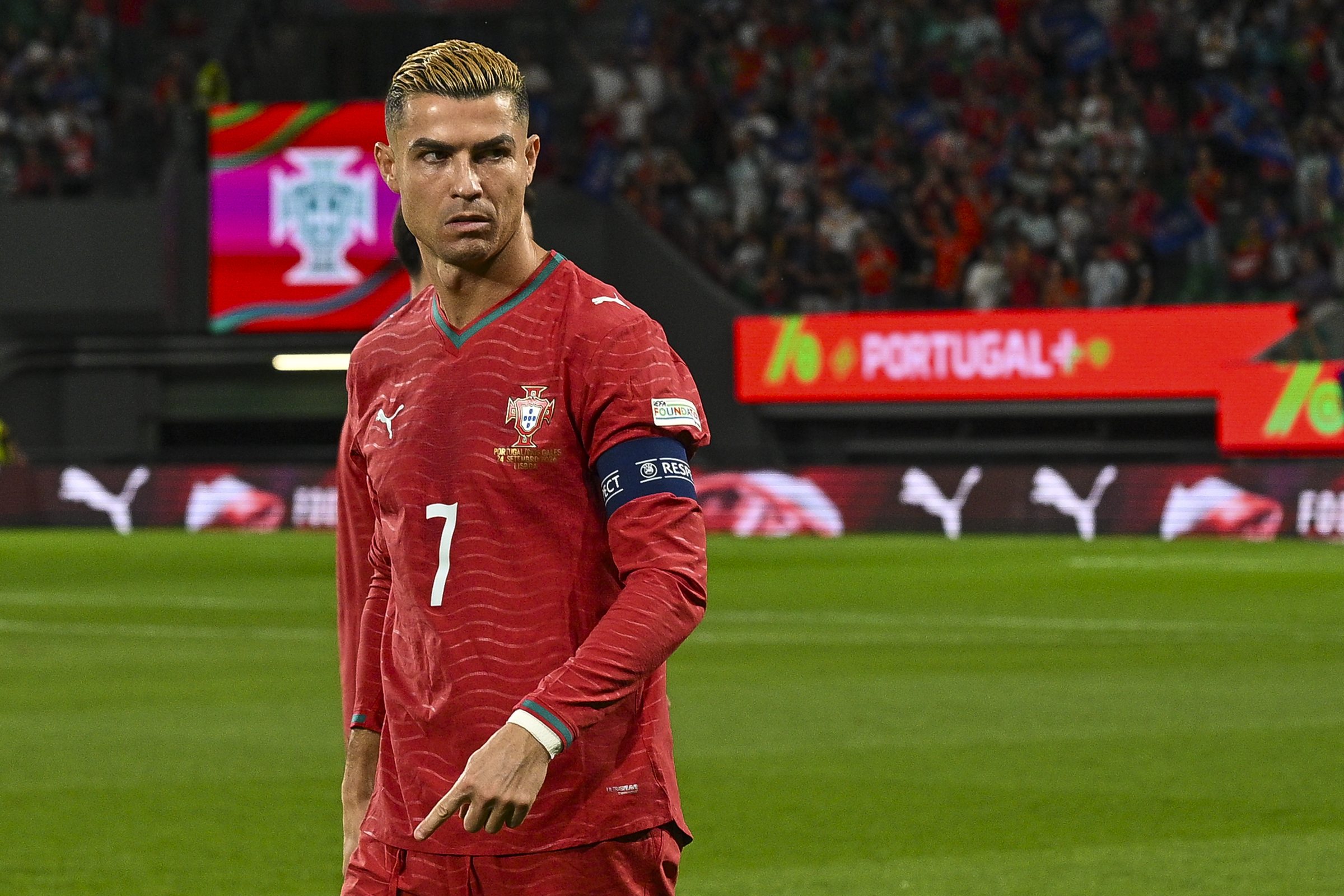 Jorge Jesus aceita reunião de paz com Cristiano Ronaldo e Federação