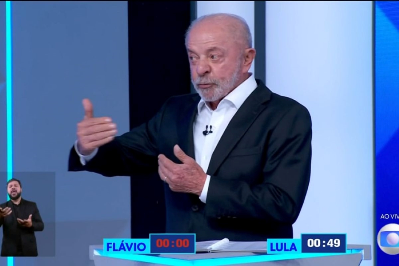 Lula critica Flávio em debate da Globo: "Aluno que decora, mas não aprende"