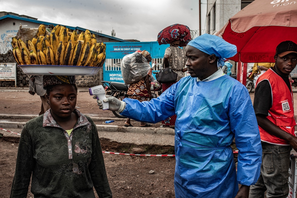 Surto de ebola já matou mais de 5 mil pessoas na RD do Congo