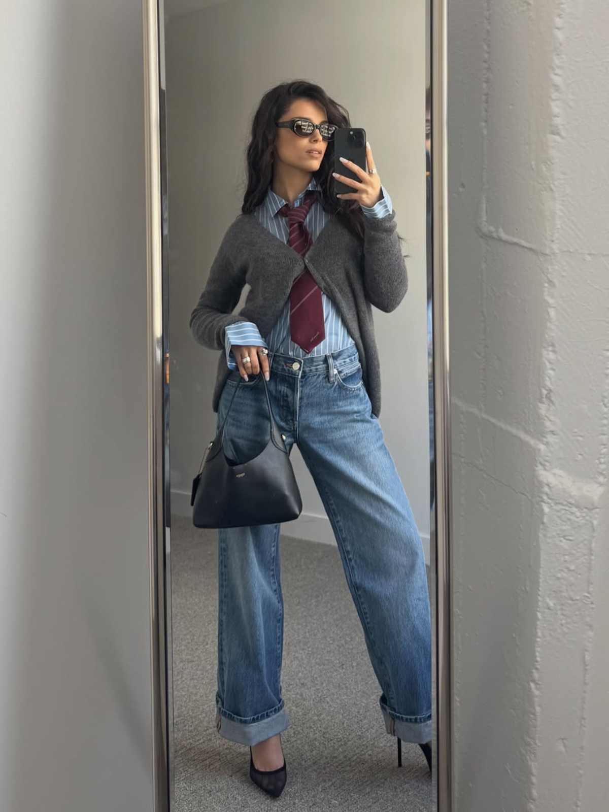 foto com cor. estilo atriz inde navarrette - metrópoles
