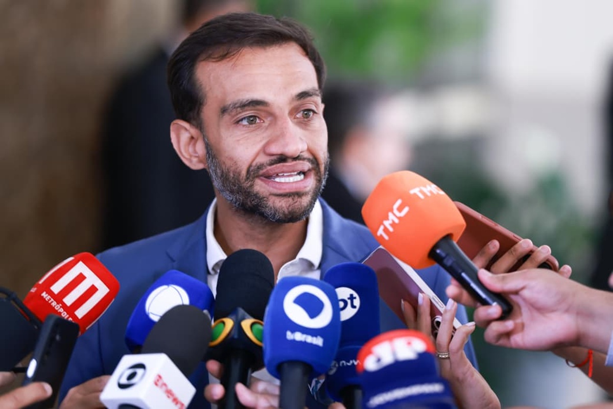Fábio Felix defende "intervenção" nas redes sociais para Lula virar disputa