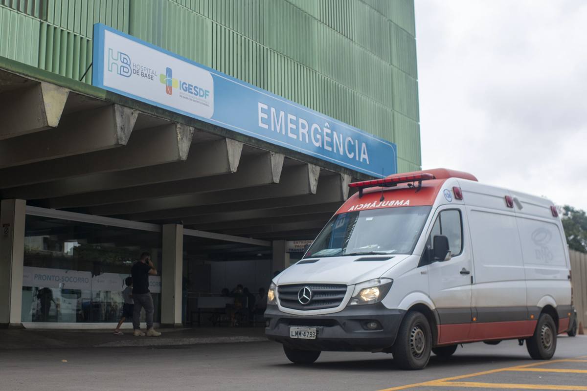 Falta de energia afeta funcionamento de alas do Hospital de Base do DF