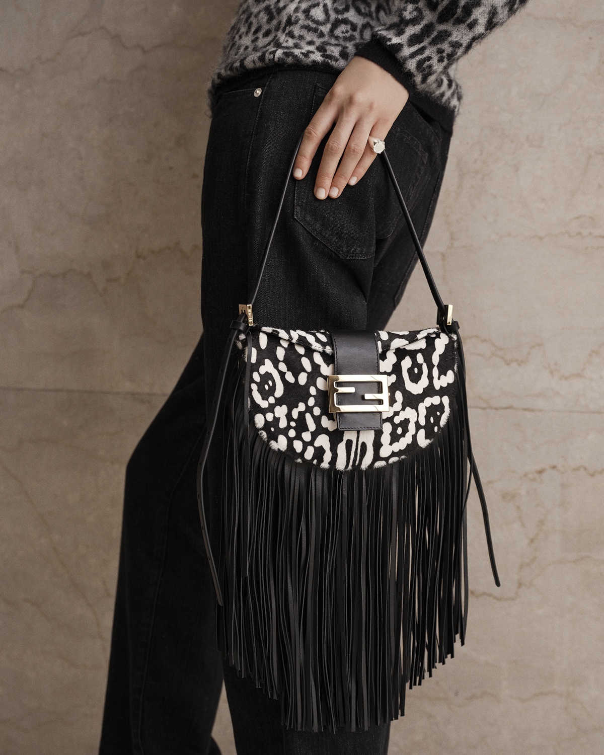 bolsa fendi croissant - metrópoles