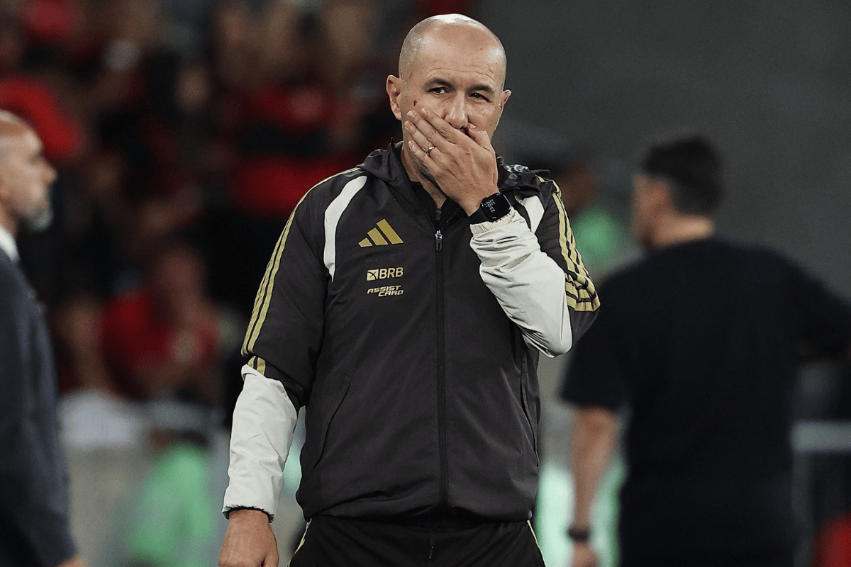 Leonardo Jardim aponta que Flamengo foi pouco efetivo diante do Estudiantes