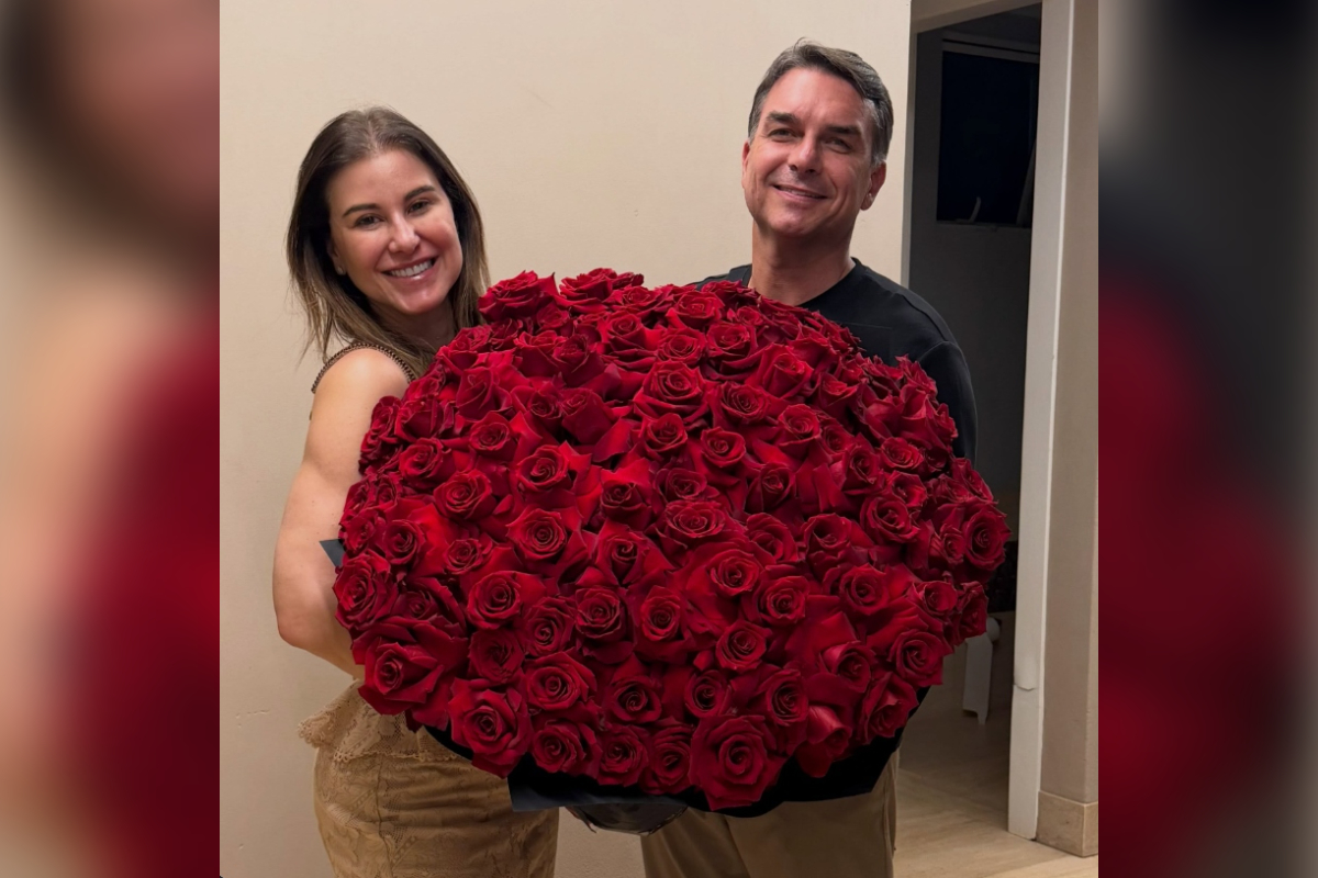 Flávio cancela participação em live para comemorar aniversário da esposa