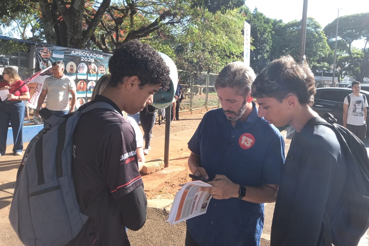 Leandro Grass diz que quer cuidar da formação dos jovens no DF