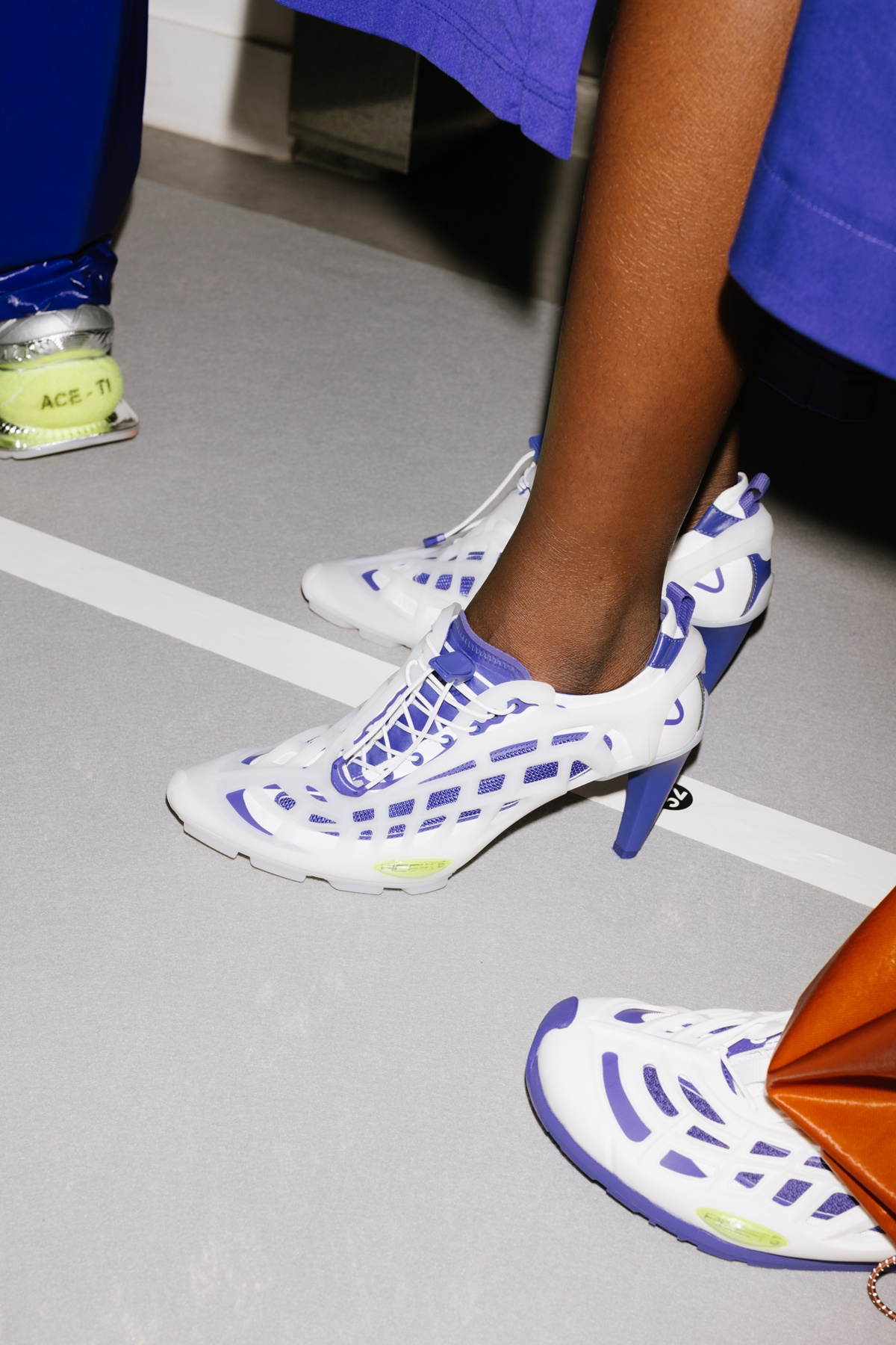 desfile lacoste paris tenis bola - metrópoles