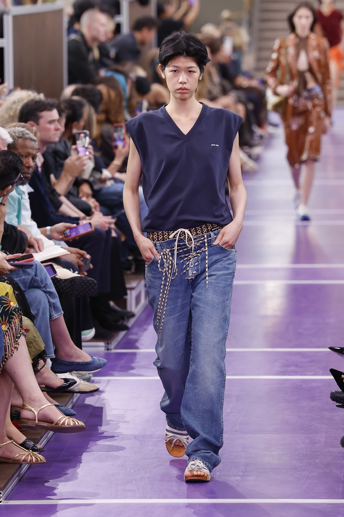 miu miu x wrangler paris - metrópoles