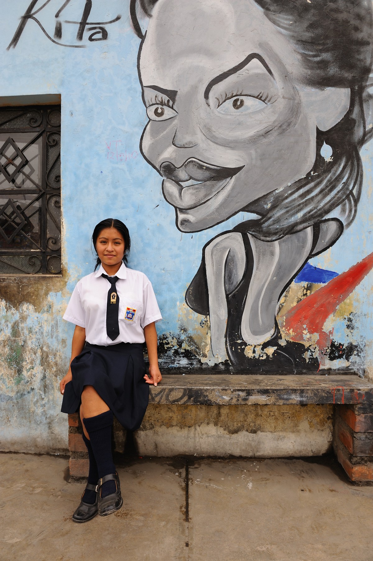 Regras de vestimenta escolas Peru - Metrópoles 