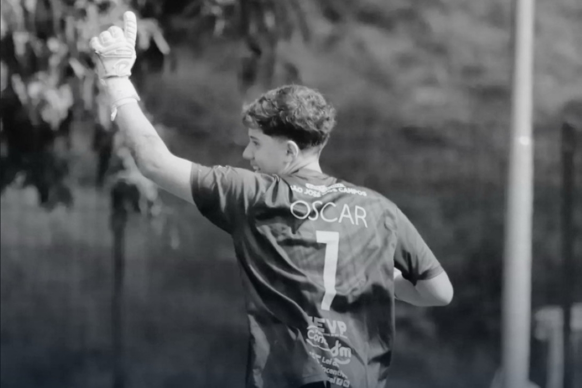 Goleiro de 14 anos morre após acidente de carro em SP