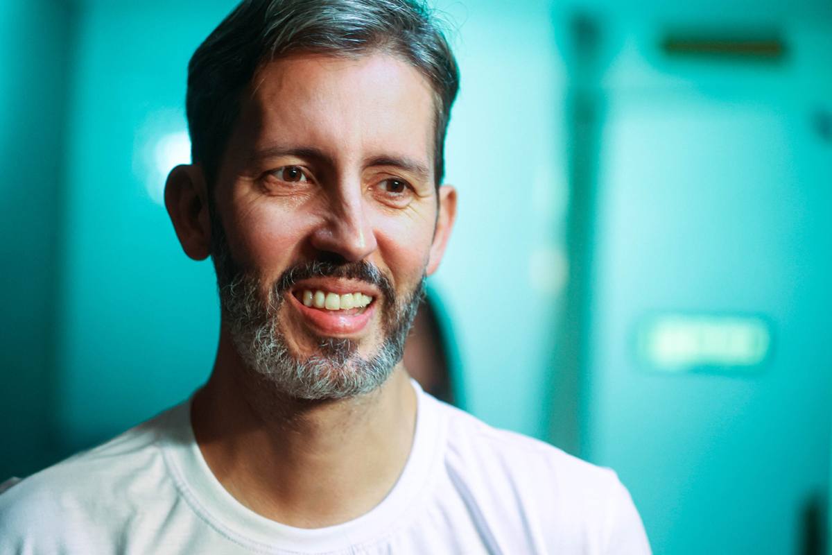 Grass aposta no apoio de deputados de esquerda eleitos para vencer eleição