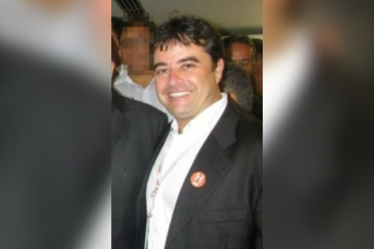 Ex-prefeito de MG terá que devolver R$ 105 mil por gastos em viagens