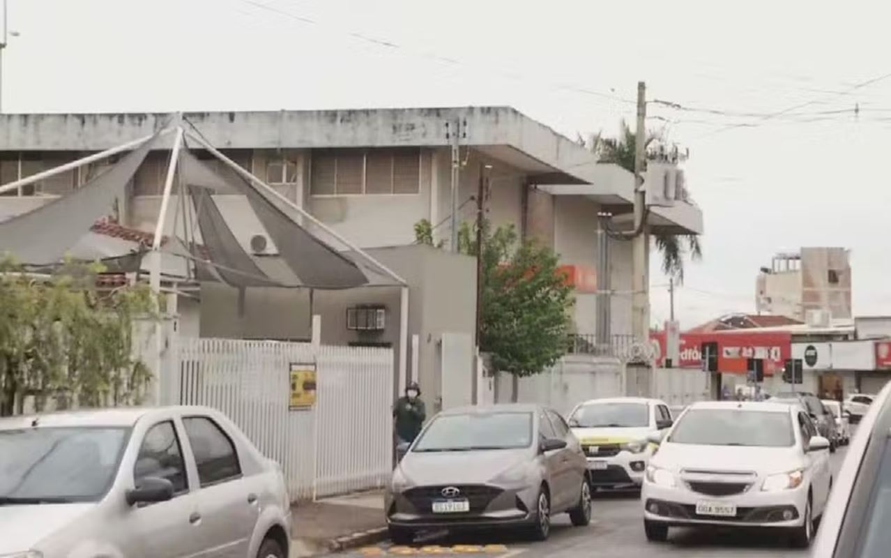 Homem morre esfaqueado após tentativa de furto em hospital de Goiânia