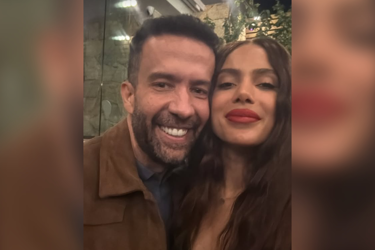 Janones posta foto com Anitta e agradece apoio: "Coragem pela democracia"