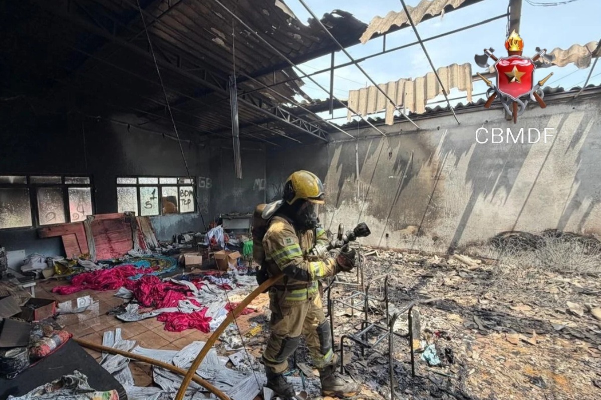 Casa da Música no Paranoá fica destruída após incêndio