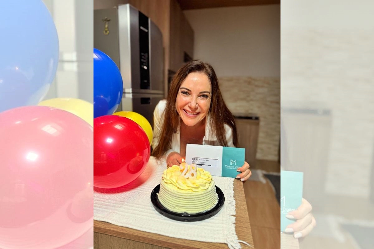 Após exame, criadora 60+ comemora idade biológica de 28 anos com festa