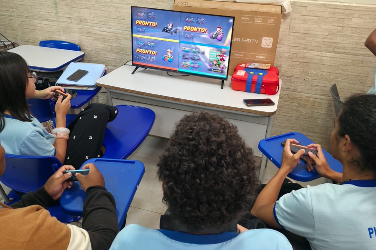 Professor usa games e cultura geek para ensinar na rede pública do DF