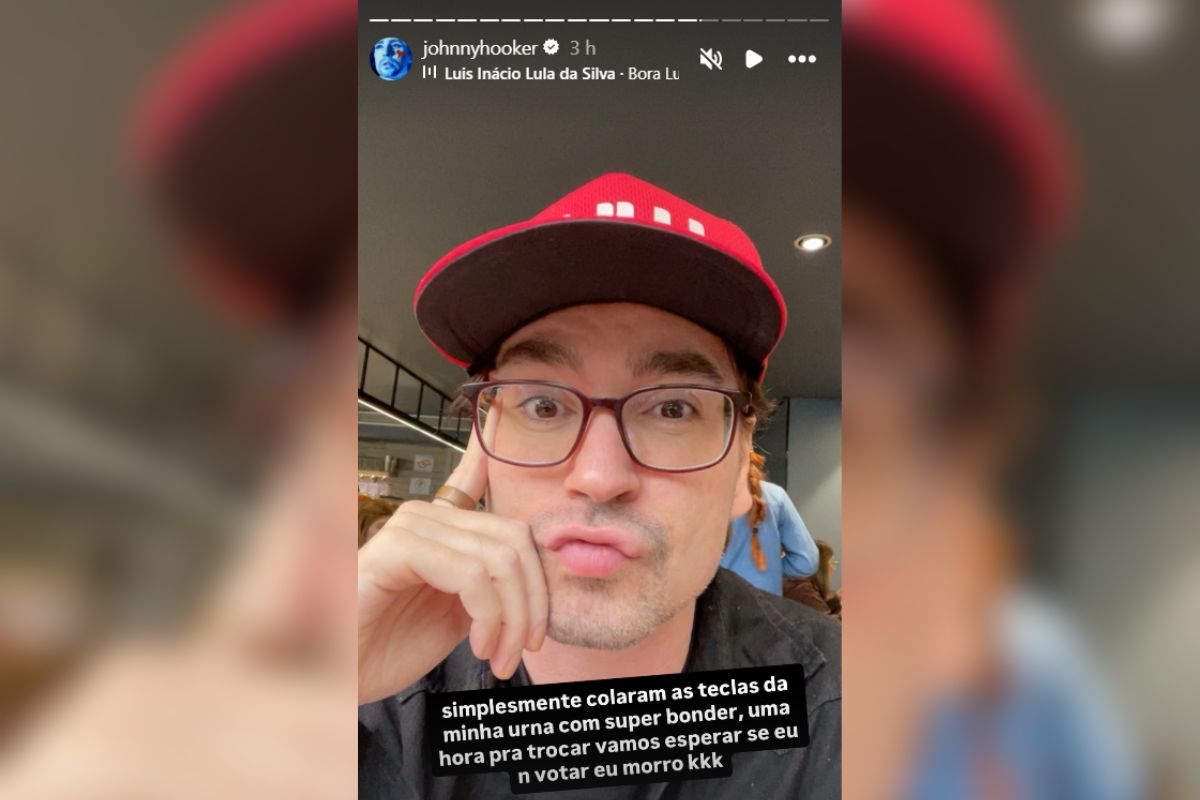 Johnny Hooker relata urna com teclas coladas em SP: "Medo de perder"