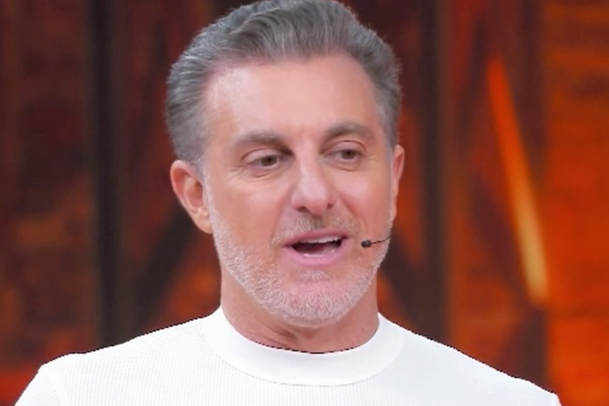 Luciano Huck encontra cobra em sua mansão no Rio: "Não foi convidada"