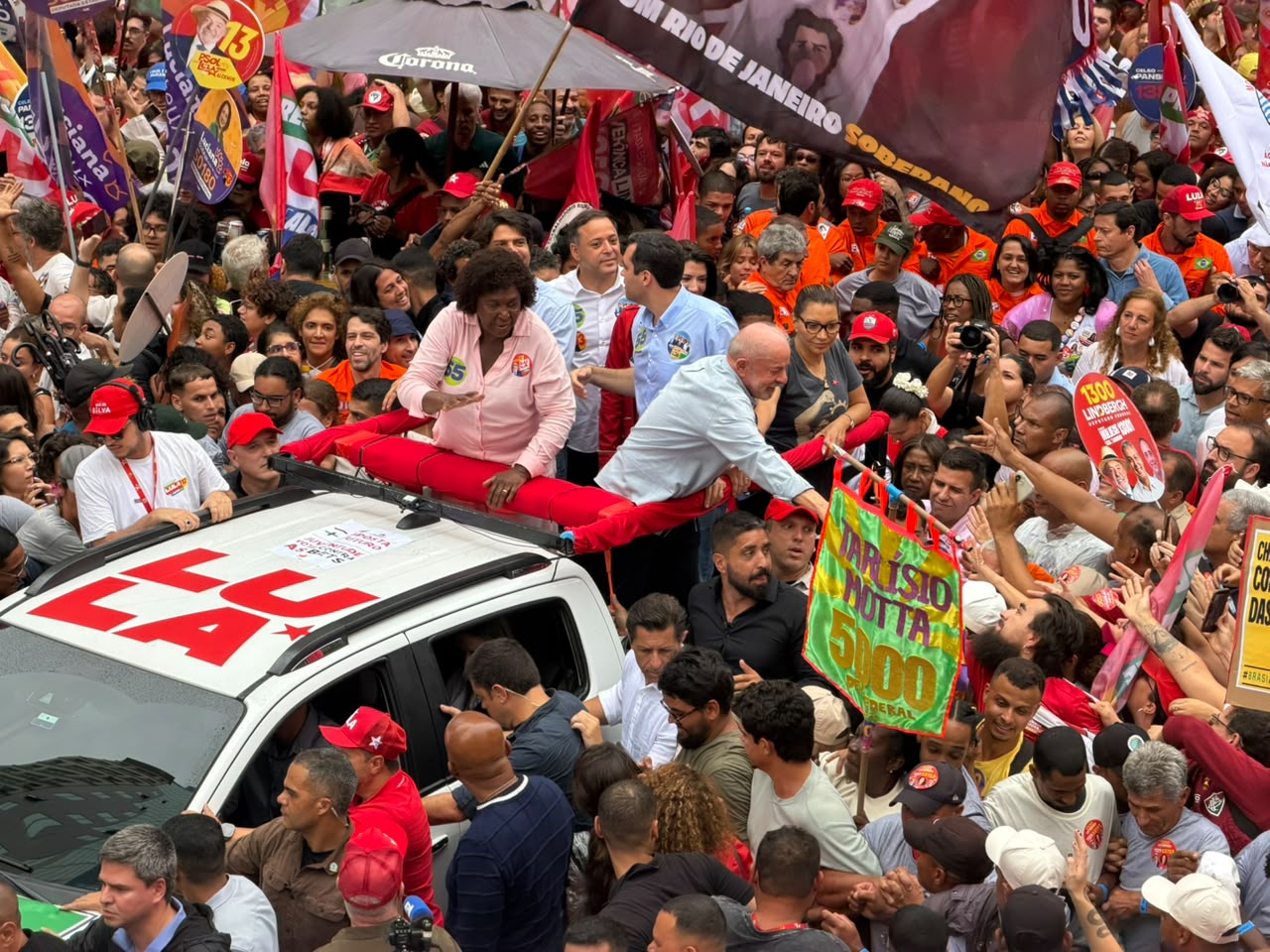 Lula cita debate na Globo e diz que podcast teve mais audiência que novela