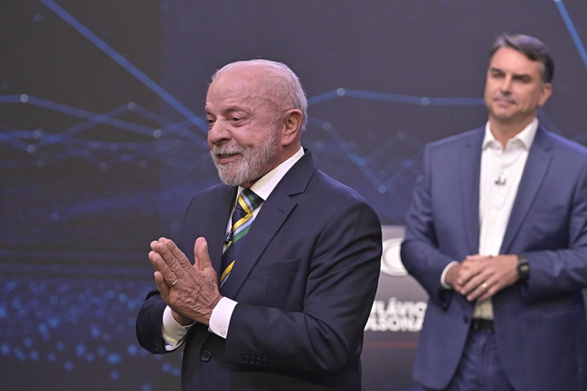 Lula diz que Eduardo Bolsonaro instiga "golpe contra o Brasil” nos EUA