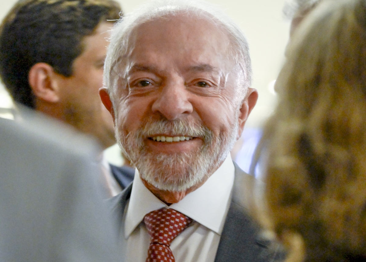 Lula fica em Brasília no fim de semana se preparando para debate da Band