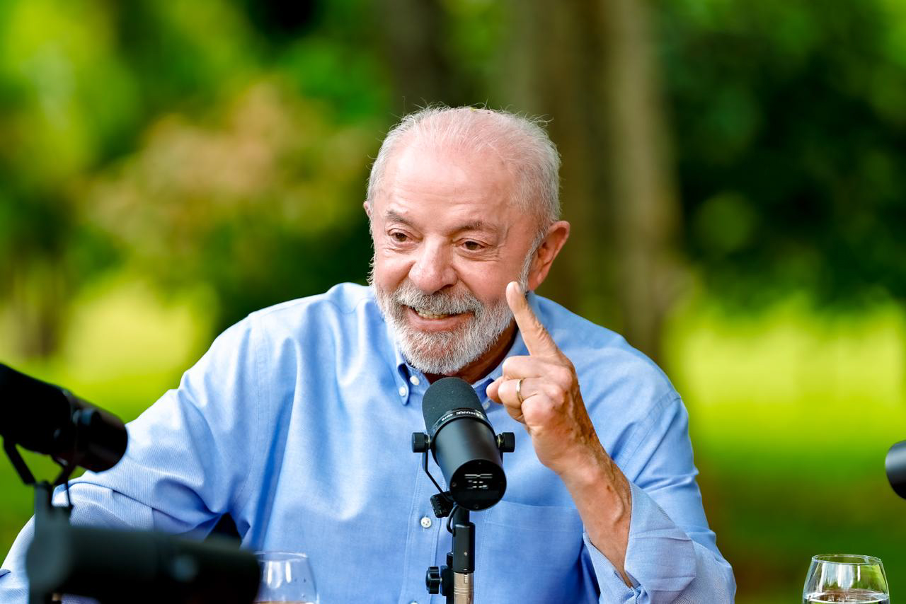 QG de Lula comemora “cadeira vazia” e torce por Renan no debate da Globo