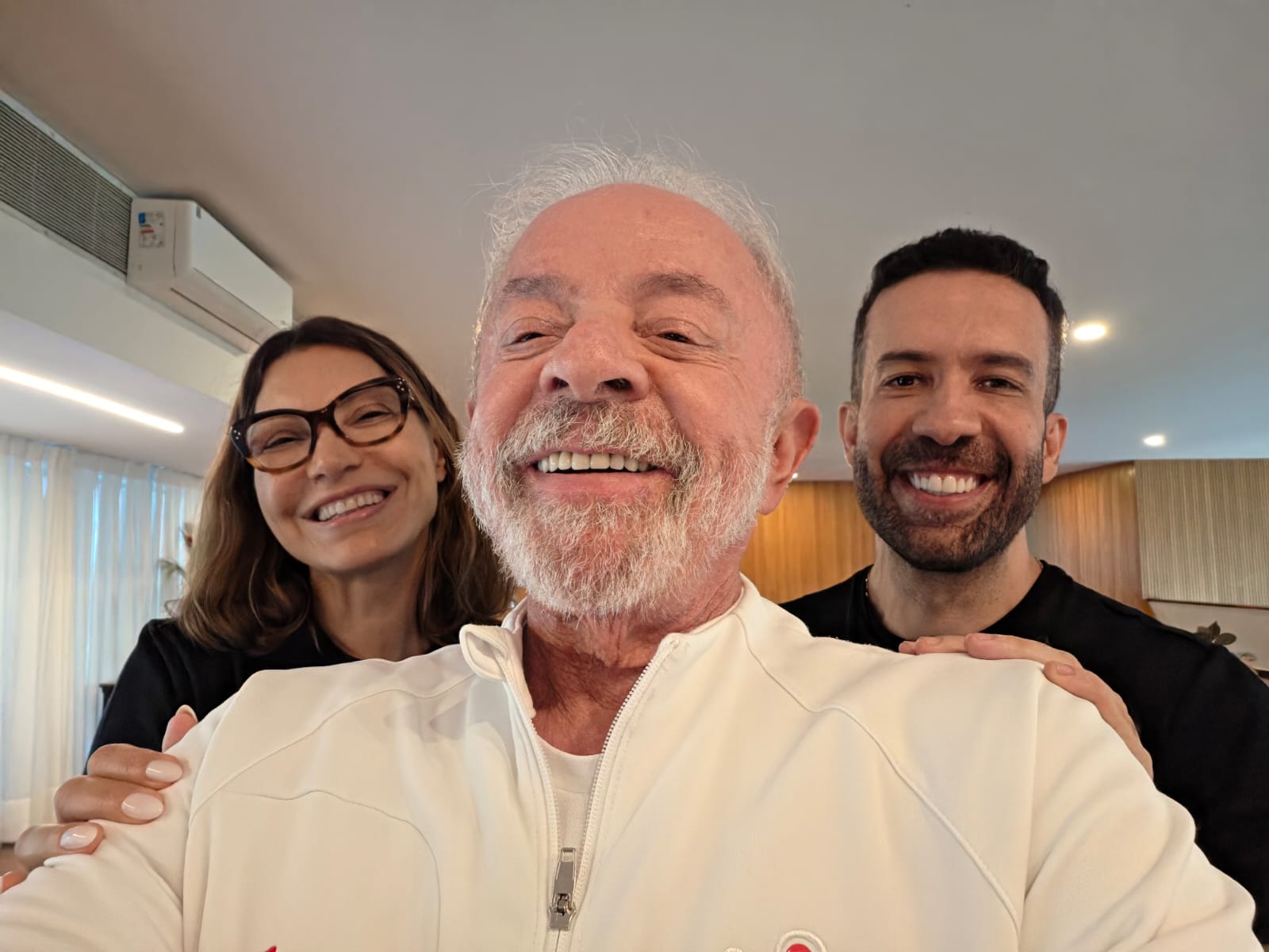 Em mensagem ao "Exército", Lula agradece votos e promete pronunciamento