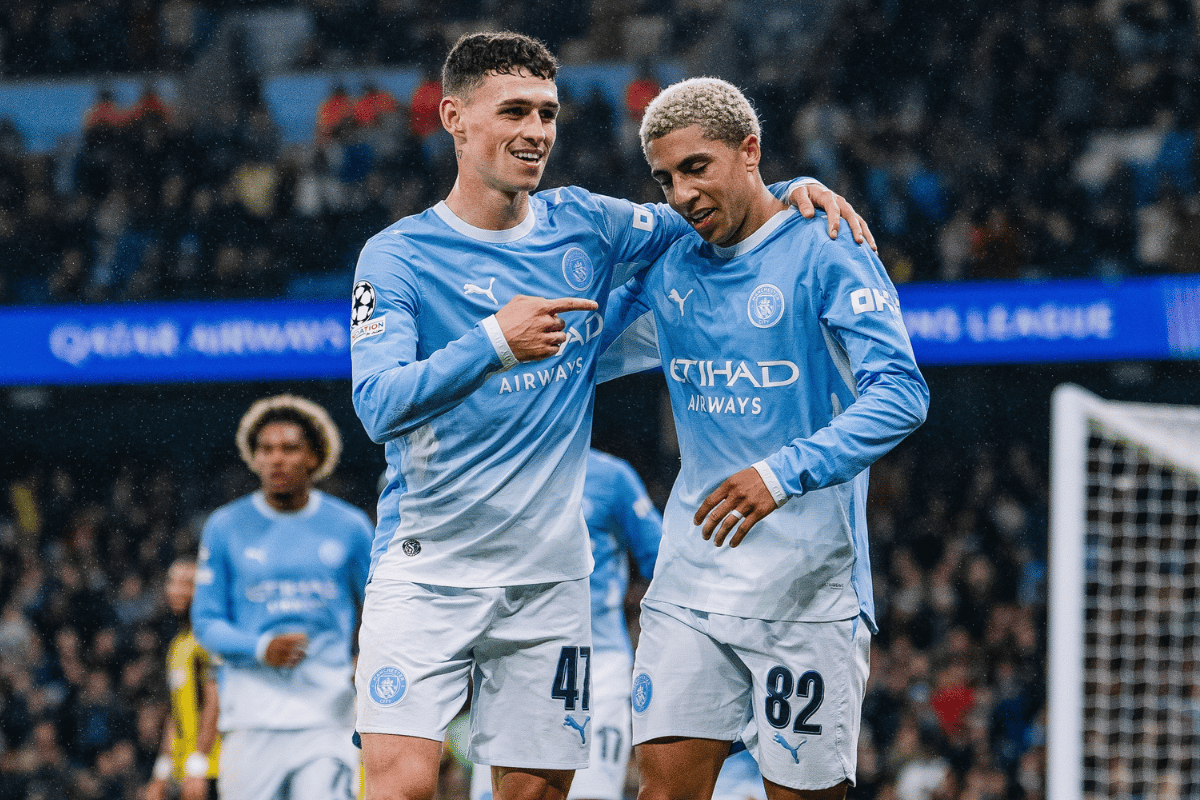 Foden marca três e Manchester City goleia o AEK na Champions League