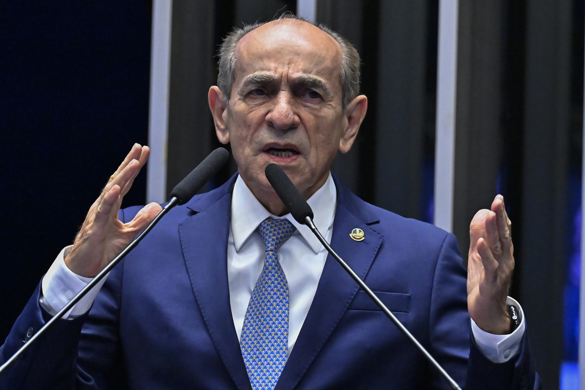 Governista diz que votaria em emenda de Flávio por reduzir maioridade penal