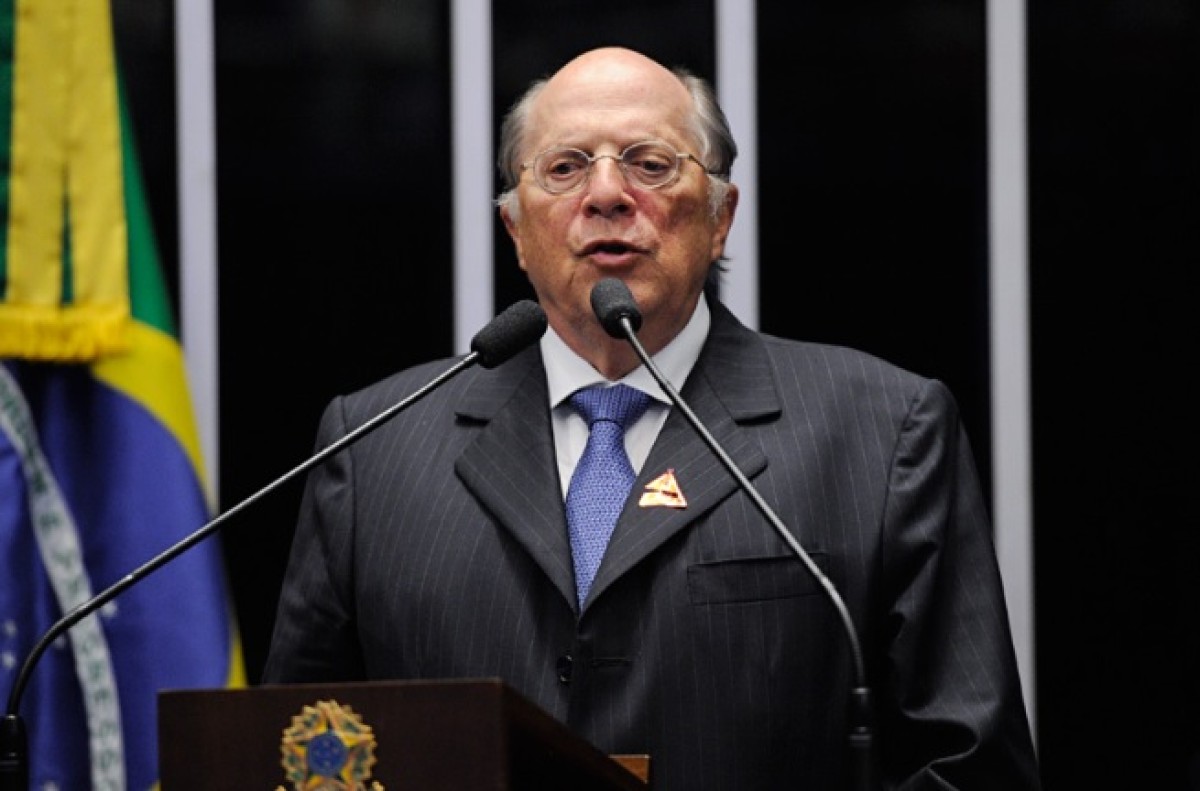 Autor do impeachment de Dilma diz que votar em Flávio é “legitimar golpe”