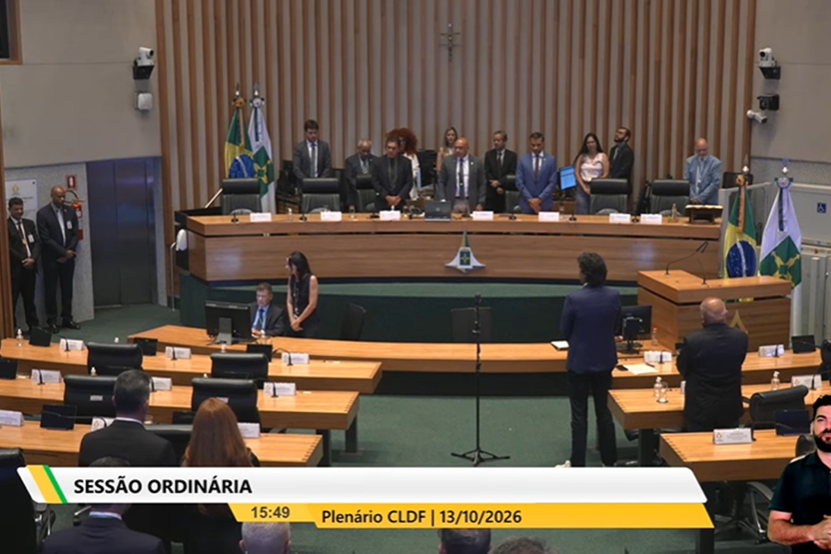 Em minuto de silêncio, CLDF homenageia filho de liderança do PT morto