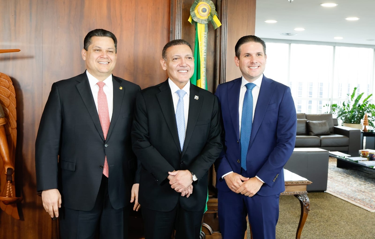 No dia do 2° turno, Nunes Marques recebe Motta e Alcolumbre no TSE