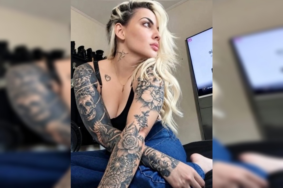Mulher é encontrada morta com faca no pescoço após casa ser incendiada