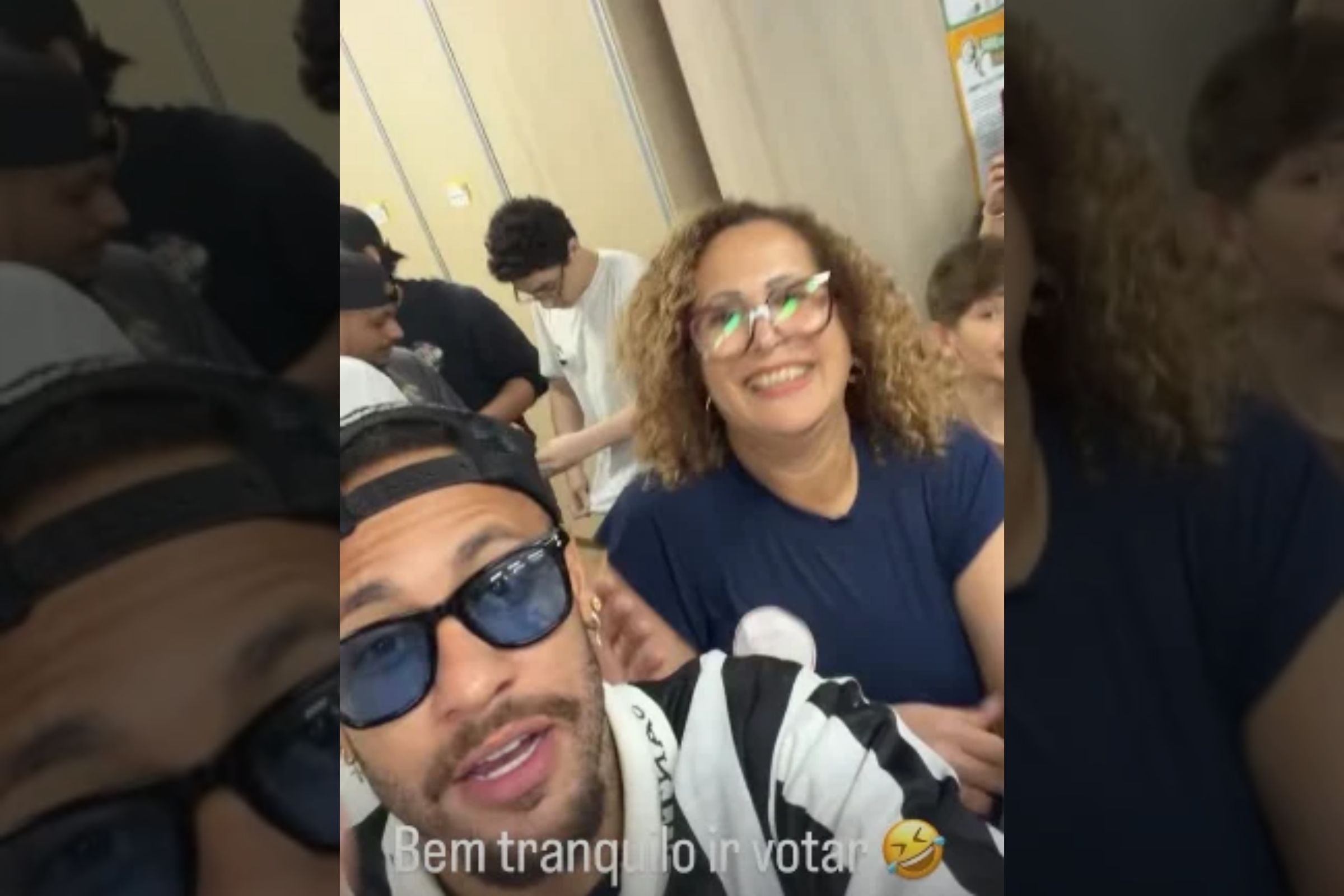 Eleições: Neymar Jr. vota de camisa do Santos no 1º turno em SP e atrai fãs
