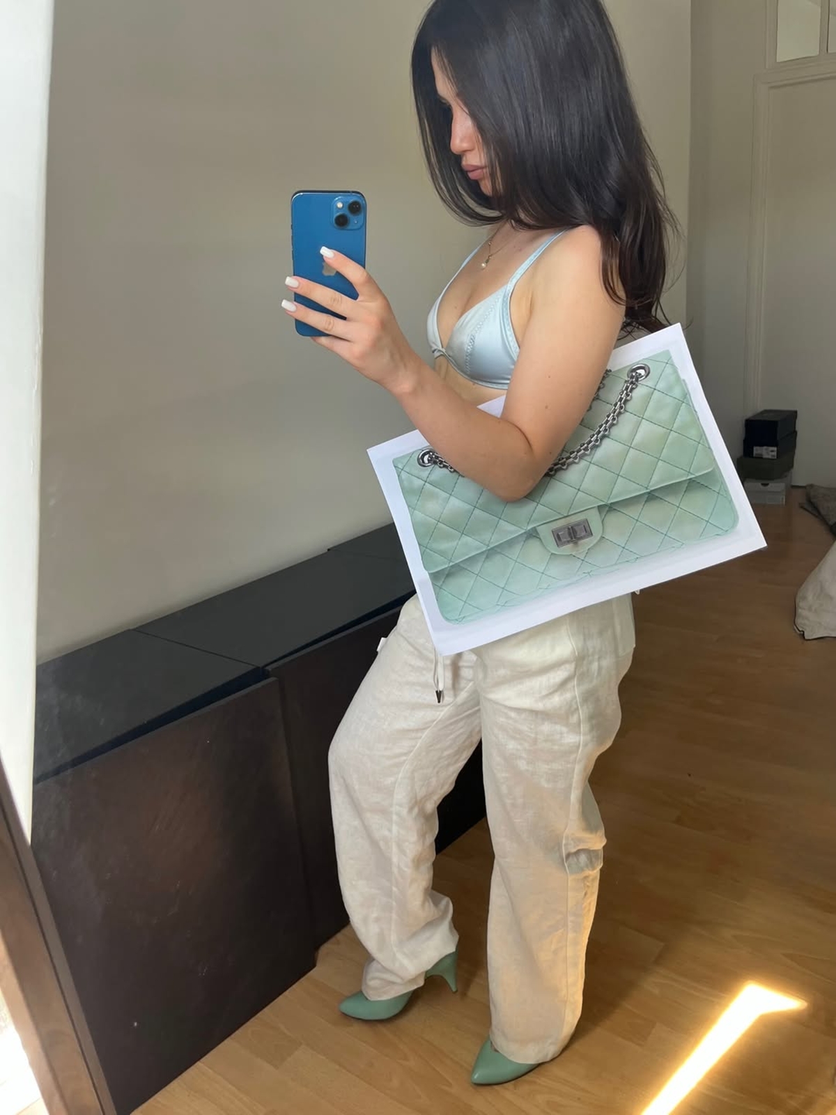 Assia Rojas bolsas impressas - Metrópoles 