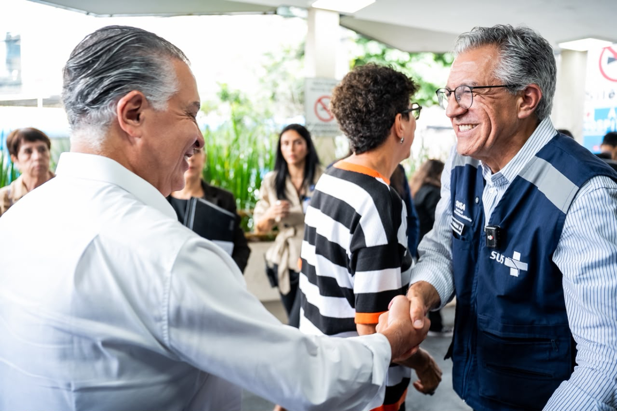 Álvaro Damião e ministro Saúde Alexandre Padilha