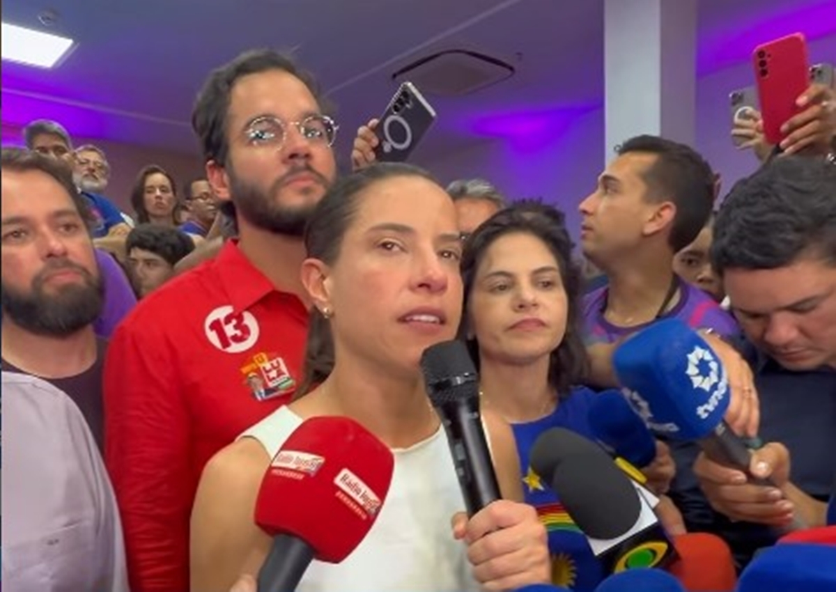 Reeleita em Pernambuco, Raquel Lyra adota neutralidade entre Flávio e Lula