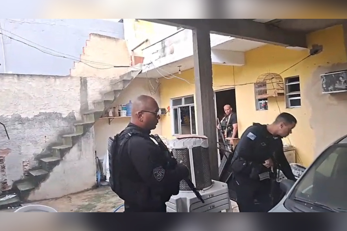 Milícia ligada a Juninho Varão é alvo de operação por extorsão no Rio