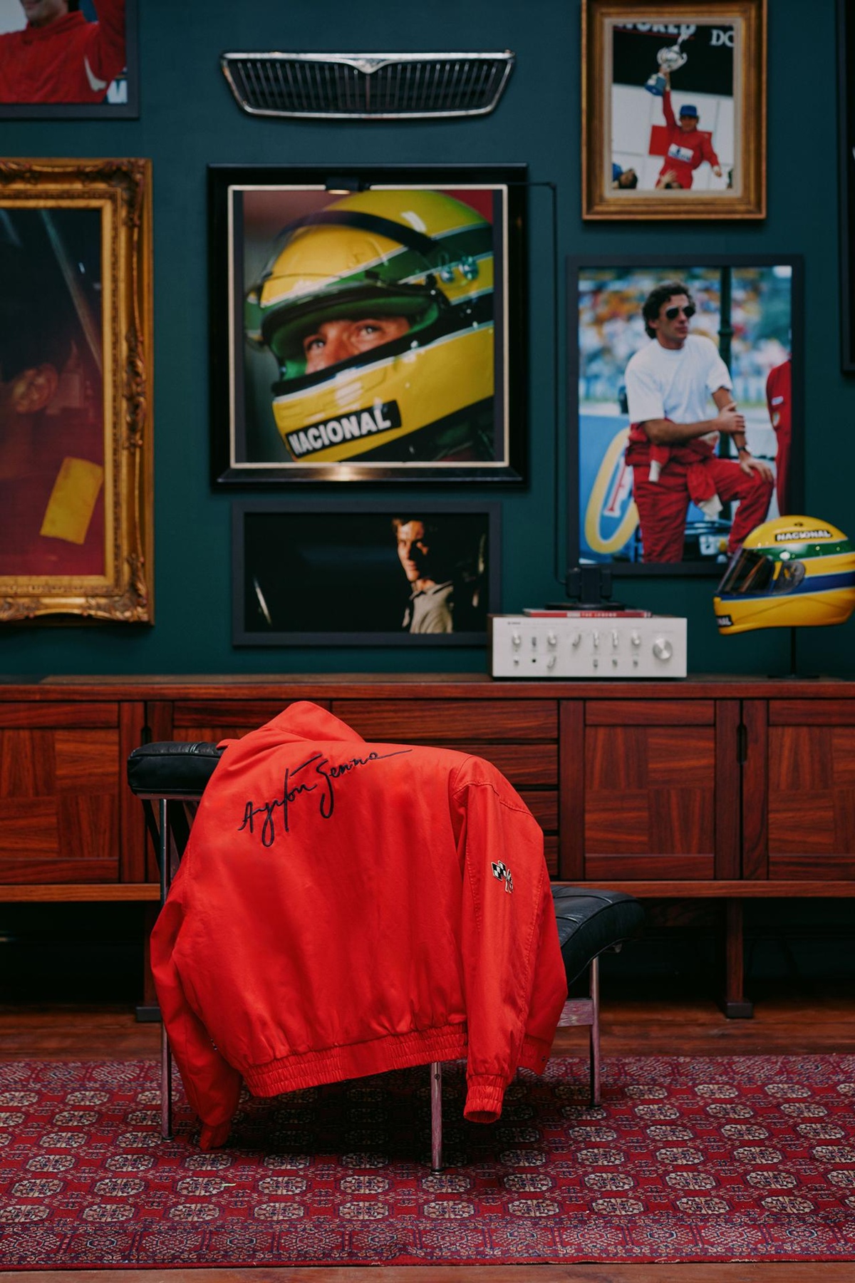 foto com cor. collab zara x senna brands - metrópoles