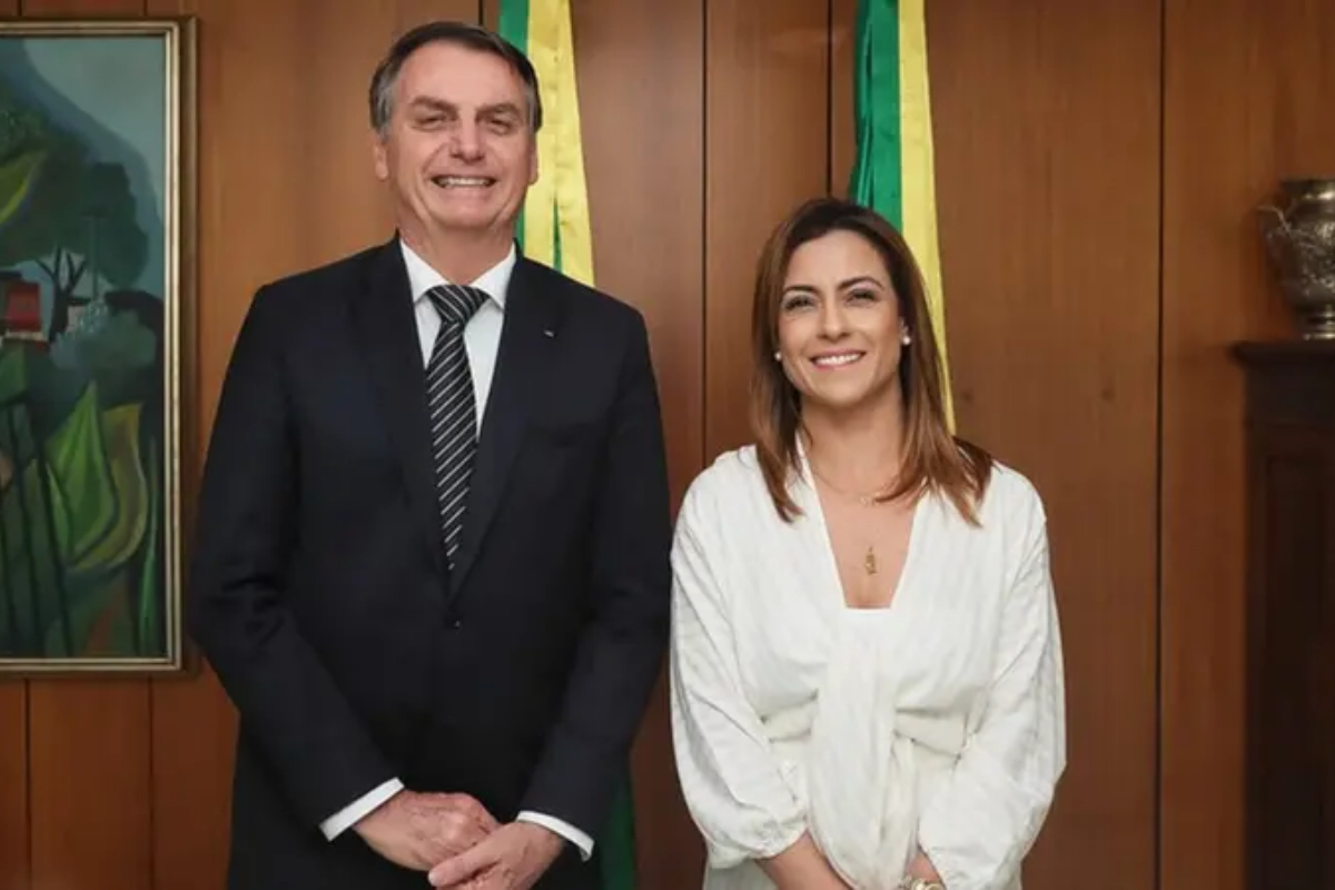 Soraya diz que Bolsonaro usou transição de gênero do filho para ameaçá-la