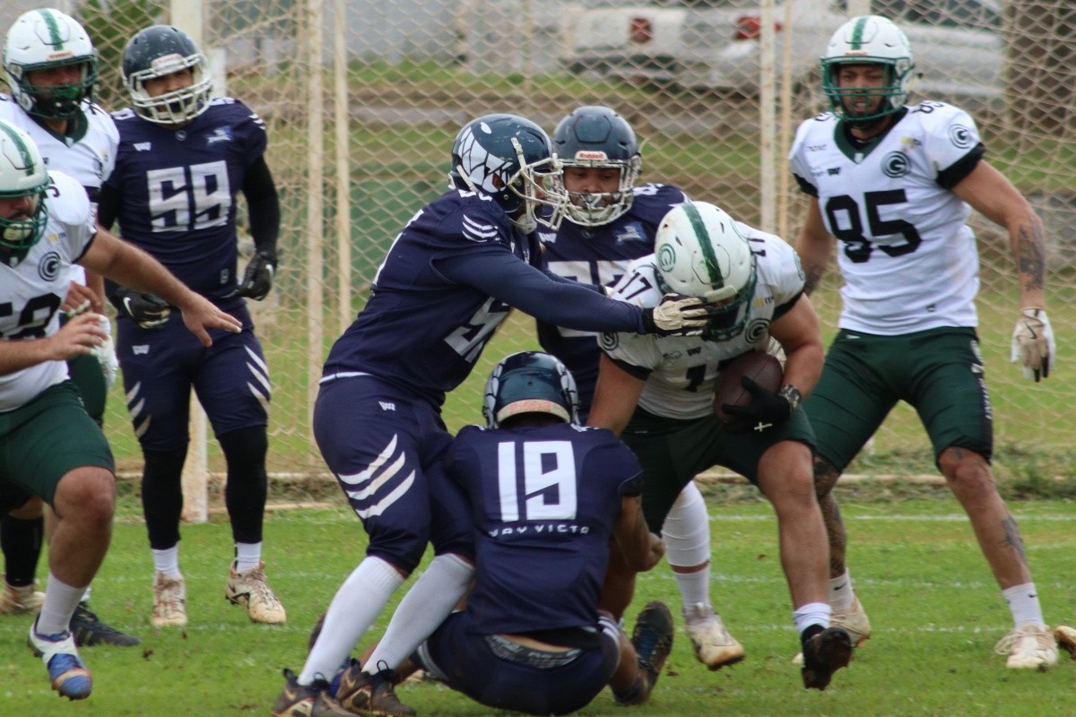 Tubarões do Cerrado vence Goiás pela semifinal da Conferência Centro-Oeste